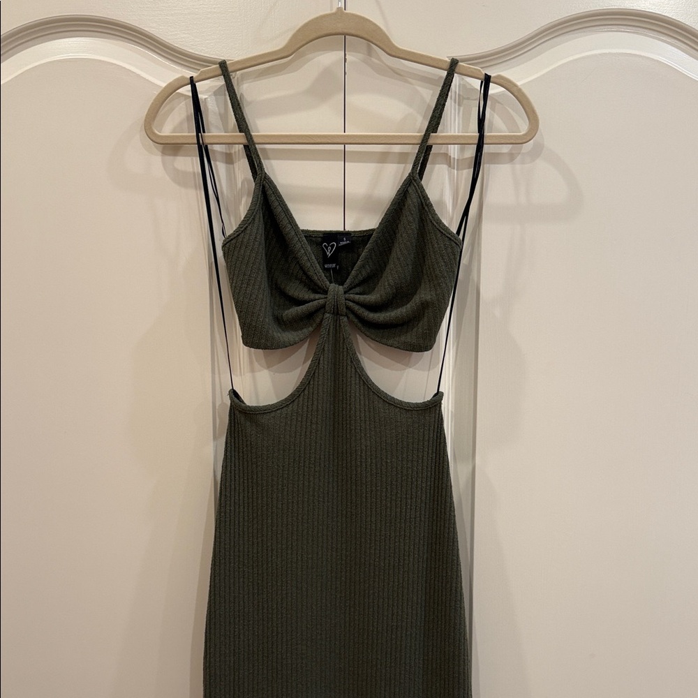NWT Windsor Cut Out Dress - Olive Green